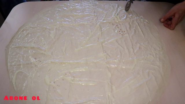 3 Adet Yufkadan 2 Tepsi Dolusu Çıtır Çıtır 😍 Börek Tarifi смотреть онлайн