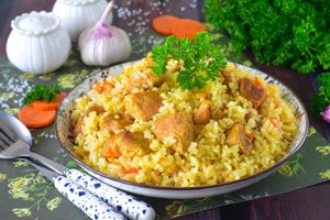 КАК ПРИГОТОВИТЬ РИС С МЯСОМ В МУЛЬТИВАРКЕ