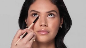 How To: Bronzed Eye Makeup | Eye Makeup Tutorials | Bobbi Brown Cosmetics