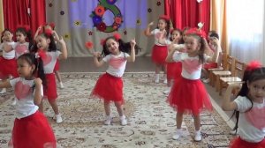 ЗАЖИГАТЕЛЬНЫЙ ФЛЭШМОБ в детском саду. Тянет ХУЛИГАНИТЬ 8 МАРТА Incendiary FLASHMOB in kindergaren