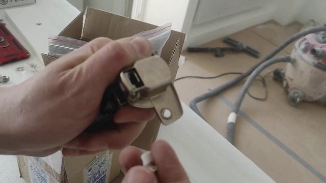 Установка ограничителя открывания Хеттич. смотреть онлайн