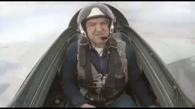 "Смуглянка" - лётчики поют в полёте! смотреть онлайн