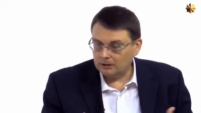 Кому принадлежит ЦентроБанк России