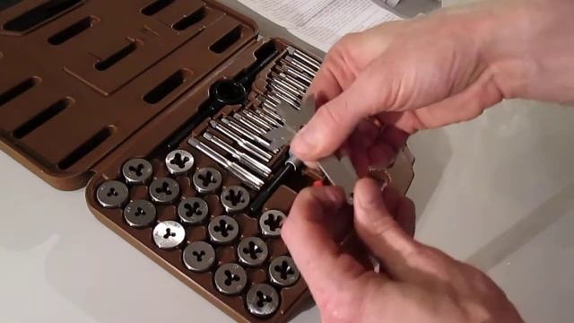 ОНЛАЙН ТРЕЙД.РУ Набор метчиков и плашек OMBRA OMT40S, 40 предметов смотреть онлайн