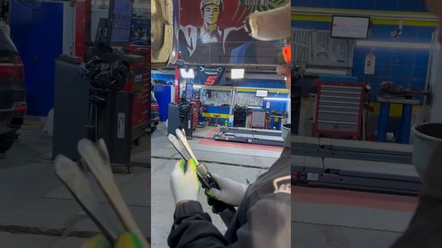 ЗАМЕНА САЙЛЕНТБЛОКОВ НА HYUNDAI Solaris. Сравниваем насадку Snap-on и аналог с Aliexpress.