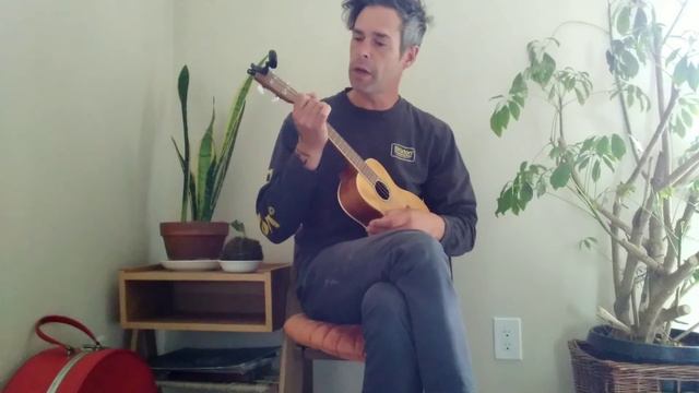 Moby "When its cold I like to die" ukulele cover смотреть онлайн