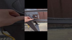 Клеим керамический шнур между чугунной дверкой и стеклом ROBAX