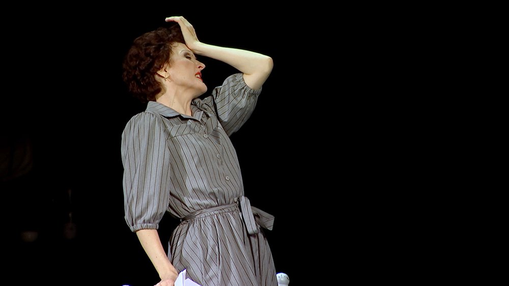 В Москве представили спектакль о жизни Эдит Пиаф / События на ТВЦ