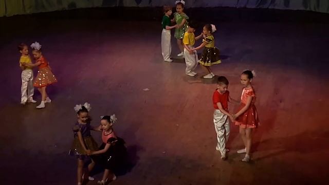 "Кукла Маша", ансамбль танца "Кудринка", 25.04.2021, ЦДКЖ смотреть онлайн