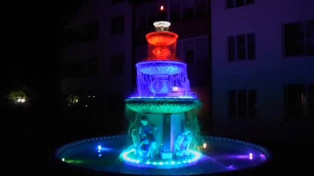 Сборный фонтан "Городской". Арт-бетон. Уникальное освещение фонтана.