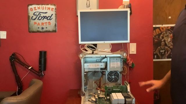 Power Mac G4 and 2003 Apple Cinema Display смотреть онлайн