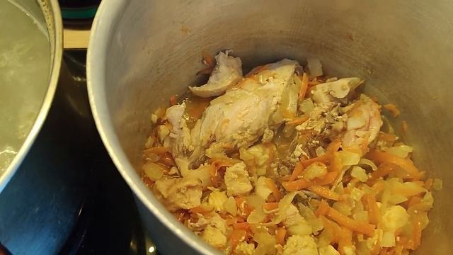 День готовки.  Сегодня приготовлю полноценные мясные щи и тушёную капусту.