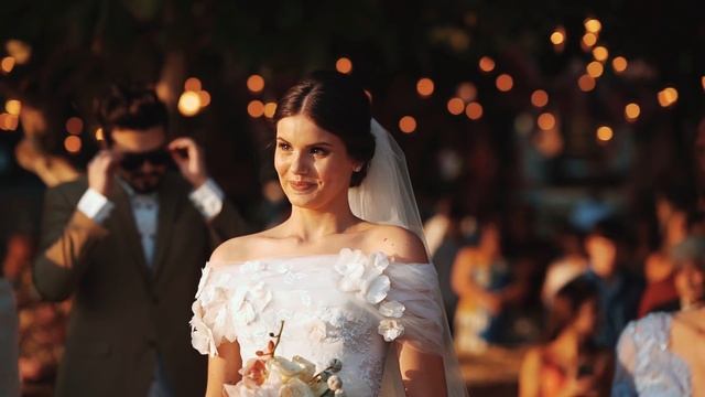 Entrada Casamento Camila Queiroz & Klebber Toledo смотреть онлайн