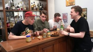 КТО ОТРАВИТСЯ ГОРЧИЦЕЙ