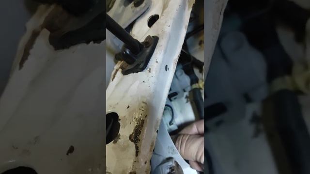 Как заменить лампочку фары ДеуЛанос-Сенс смотреть онлайн