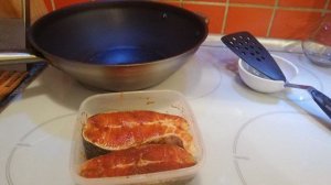 Стейк из форели в ВОК