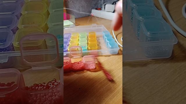 туториал на объёмные фигурки из бисера ?? смотреть онлайн