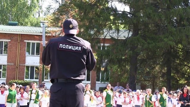 «Зарядка со стражем порядка»