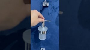 Grohe Аксесуари в ванну кімнату серії Essentials Cube/ відеоогляд