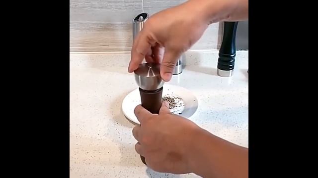 Качественная ручная мельница для специй с Алиэкспресс / ОБЗОР смотреть онлайн