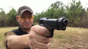 Shooting a Beretta Model 1934 pistol in 7.65mm/.32 ACP