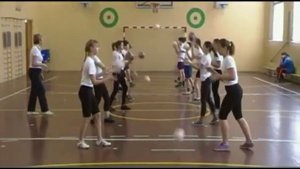 Урок физкультуры в 6 классе.