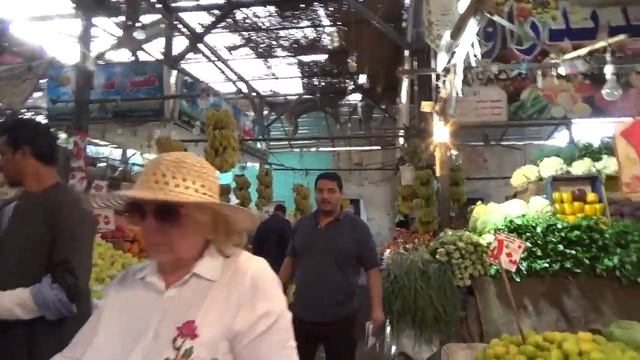 Египет Хургада - овощной рынок в El Dahar, рыбный рынок. смотреть онлайн