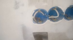 Ремонт в хрущёвке#22 .Как установить подрозетники