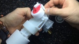 Не работает наливной механизм Grohe 37095000. Дефект монтажа.