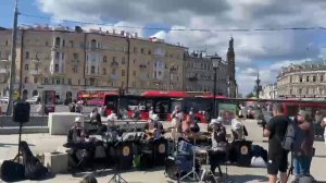 Нижегородский диксиленд (выступление возле памятника Гумилеву)