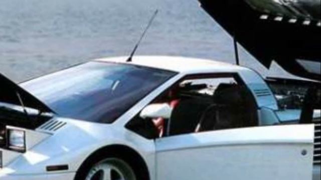 Очень редкий итальянский суперкар Cizeta Moroder с двигателем V16 пустят с молотка