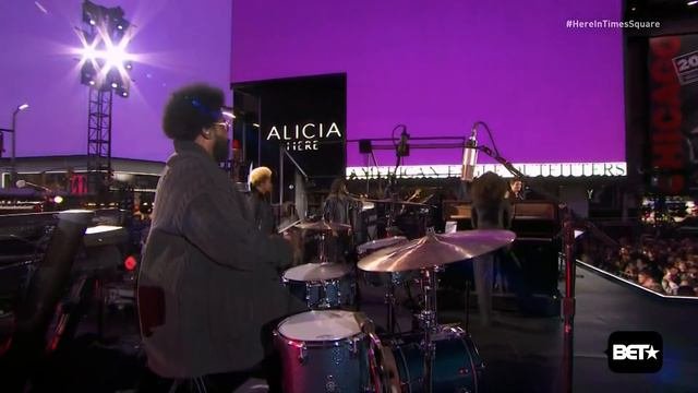 Alicia Keys   Here in Times Square 2016