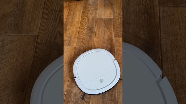 Умный робот-пылесос или гонщик нелегальный？ #обзор #распаковкаУмный робот-пылесос или гонщик нелегал смотреть онлайн