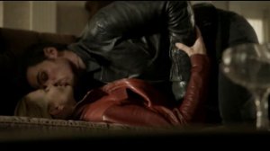 Эмма и Киллиан в своем доме  6x01