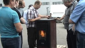 Зажигаем пеллетный Камин