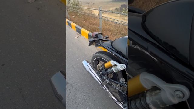 GT650 Exhaust sound ??| #royalenfield #exhaust #redrooster #gt650  #loudexhaust #continentalgt650