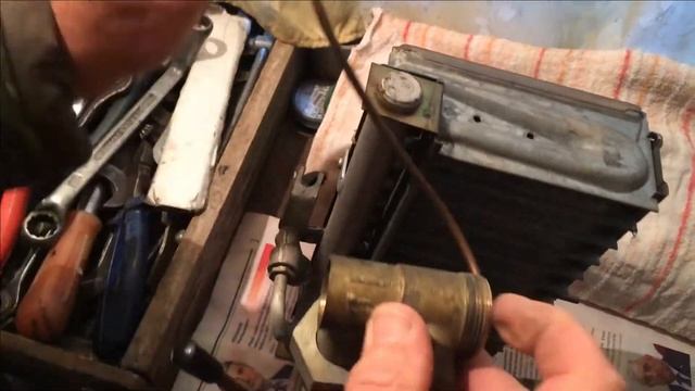 Почему тухнет газовая колонка. Достаем магнитный клапан и термопару