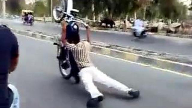 Сумасшедший мотоциклист