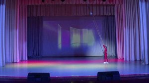 Гимнастка на ремнях "Hello new clown"