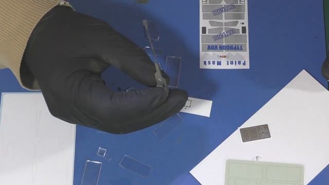 Сборка модели Тайфун ВДВ 1:35 Meng VS-014 часть #3 смотреть онлайн