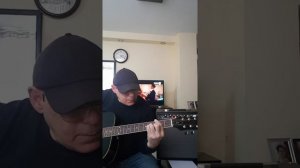 Тёмно-алой струёю мой бокал наполнялся.