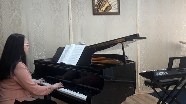 "Городок" Ю. Варум на фортепиано. Музицирование для детей и взрослых смотреть онлайн