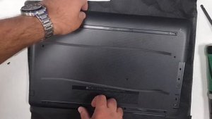 HP laptop 17-ca0205ng RAM upgrade & battery location