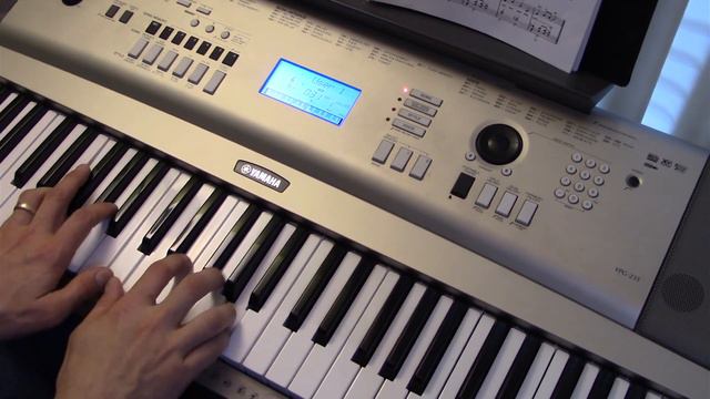 Yesterday - Beatles Cover - Yamaha YPG-235 смотреть онлайн