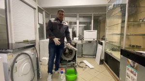 Стиральная машина LG, чистка манжеты химией