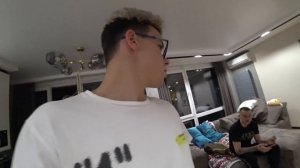 НОВЫЙ ПАРЕНЬ БЫВШЕЙ УГРОЖАЕТ МНЕ И МОИМ ДРУЗЬЯМ