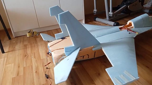 су-27уб работа стабилизаторов смотреть онлайн