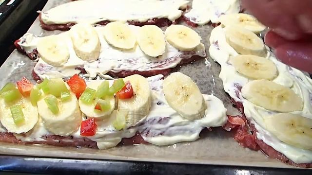 Что если сделать Запеченное мясо с Бананами и сладким Перцем смотреть онлайн