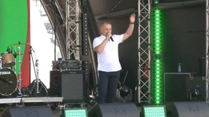 Иван Алексейцев с песней " Не исчезай"
