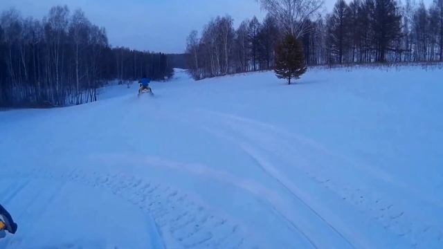 BRP 650XT на траках, гусеницах смотреть онлайн